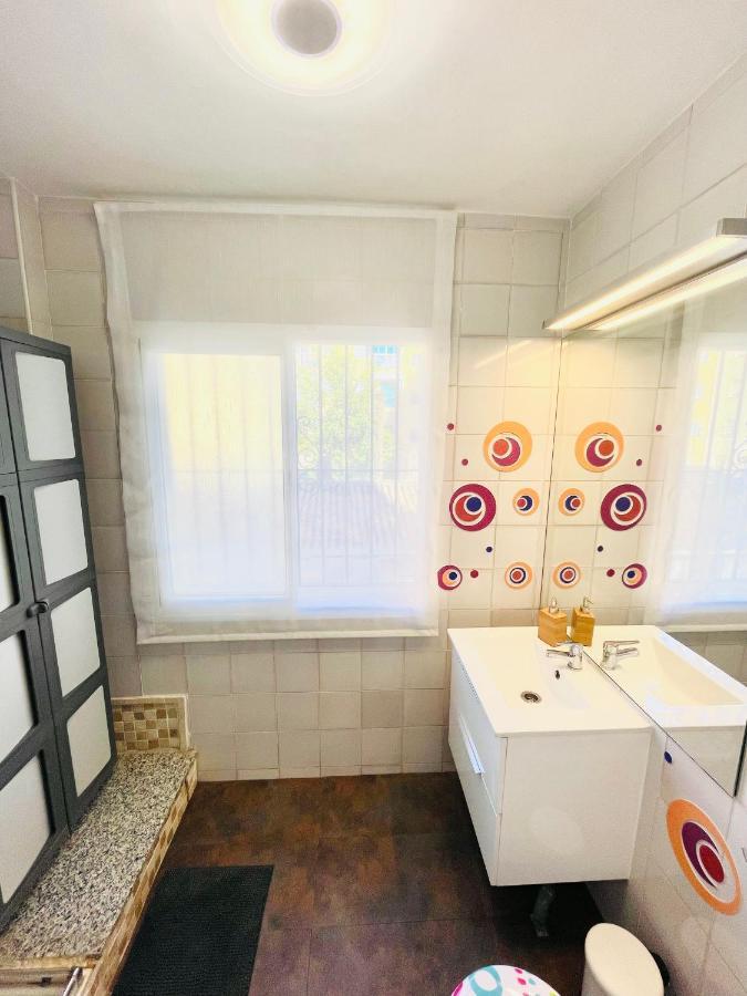 Bonito Apartamento Junto A Playa Centro 푸엔히롤라 외부 사진
