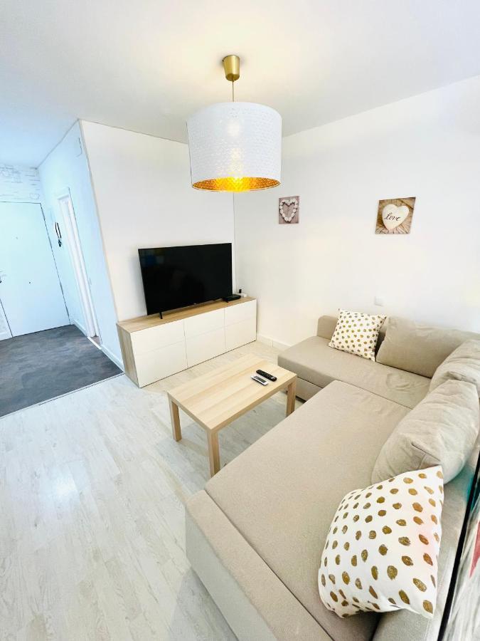Bonito Apartamento Junto A Playa Centro 푸엔히롤라 외부 사진