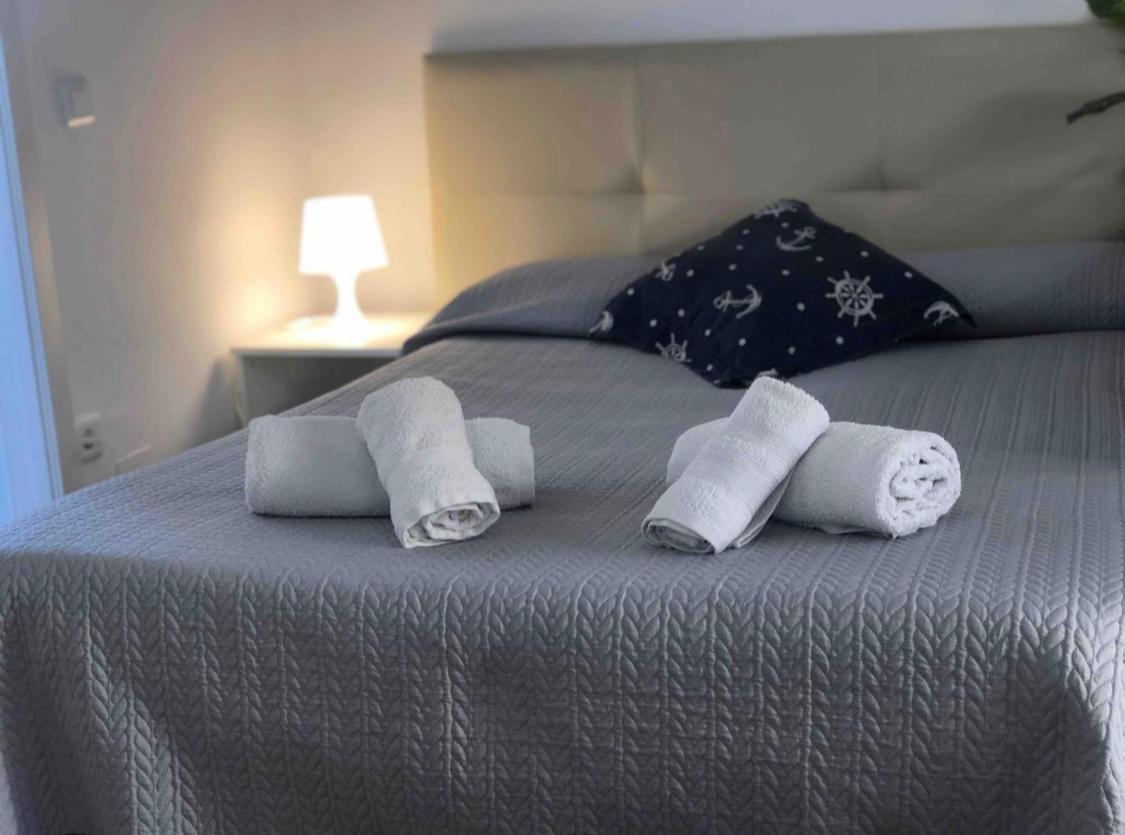 Bonito Apartamento Junto A Playa Centro 푸엔히롤라 외부 사진
